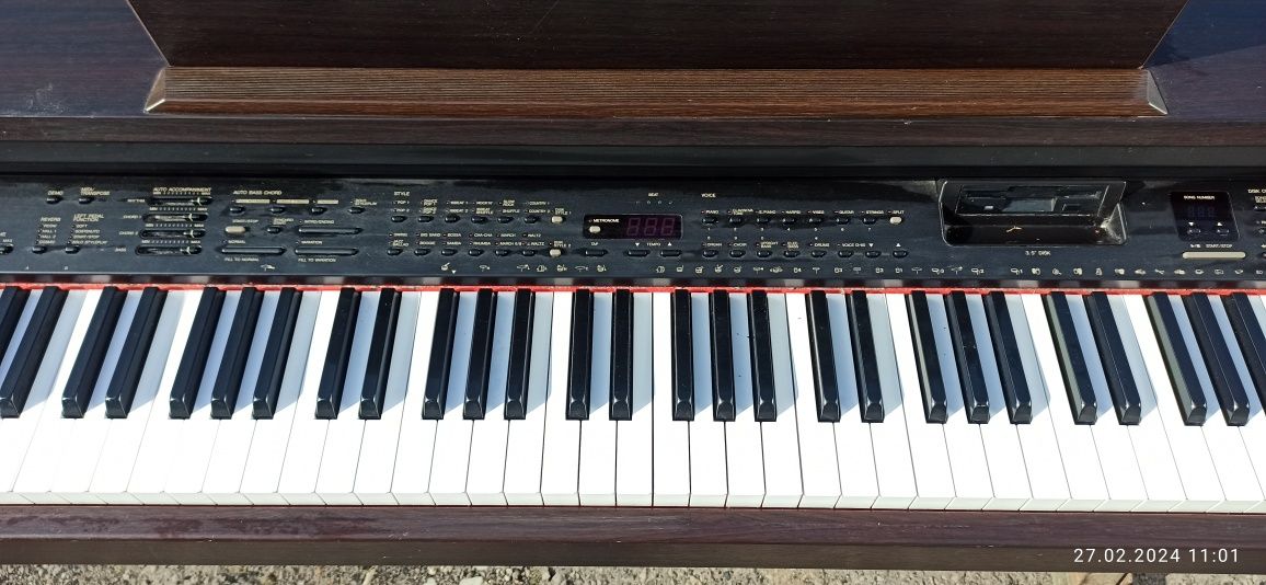 Yamaha Clavinova CVP 38S піаніно, колекціонерам , дерево стан супер