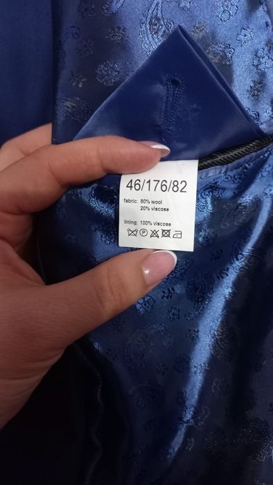 Продам чоловічий костюм