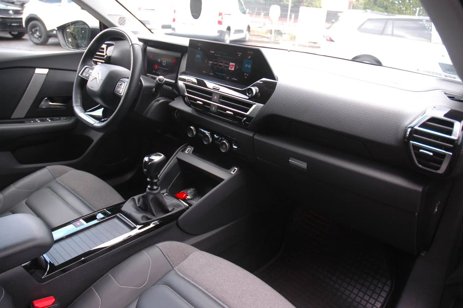 Citroën C4 SHINE 1.2 PT 130 KM / Salon PL / F-Vat 23% / Bezwypadkowy/ 1 wł