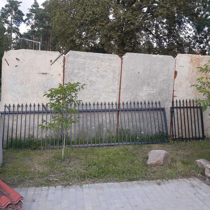 Promocja ! Brama przesuwana z furtką - używana