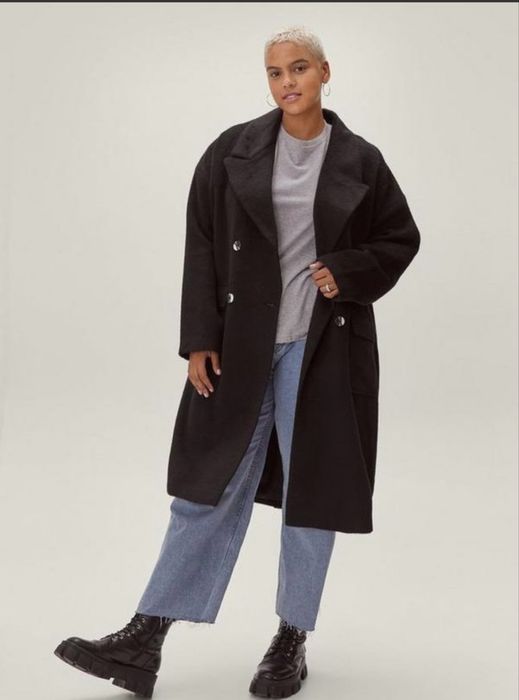 Пальто от бренда Nasty Gal
