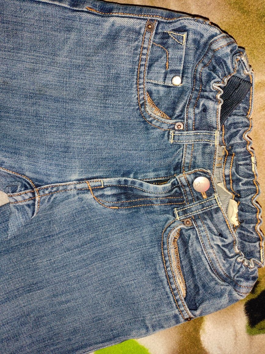 Spodnie jeansowe r.104 unisex na 3-4 lata