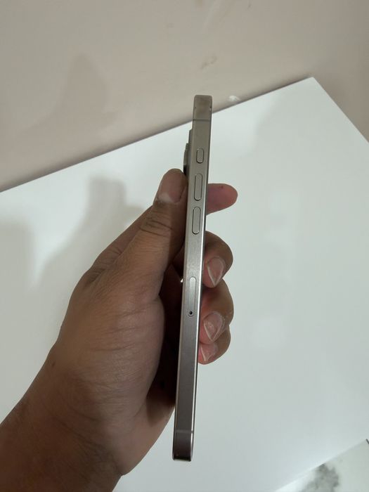 Iphone 15 pro max titanio