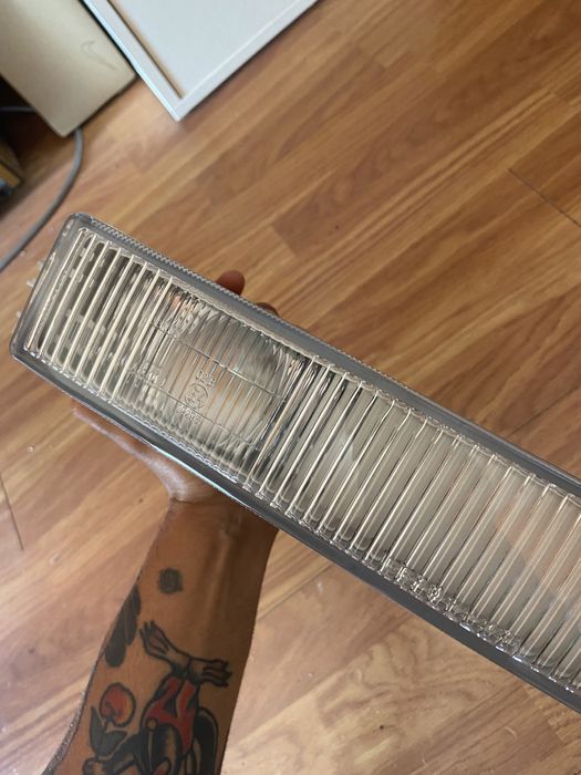 Farol Nevoeiro Direito com lâmpada Audi 80 1991 a 1996 NUNCA USADO