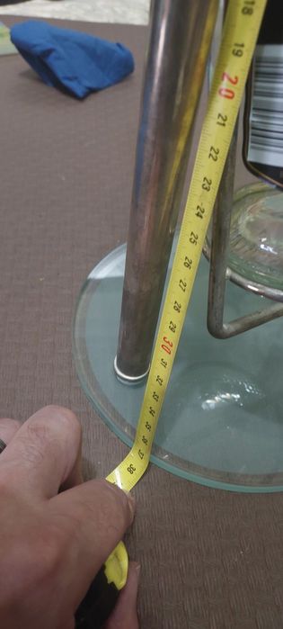 Suporte de garrafas para bar em vidro e metal