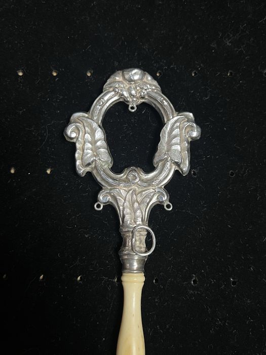 Roca em prata muito antiga