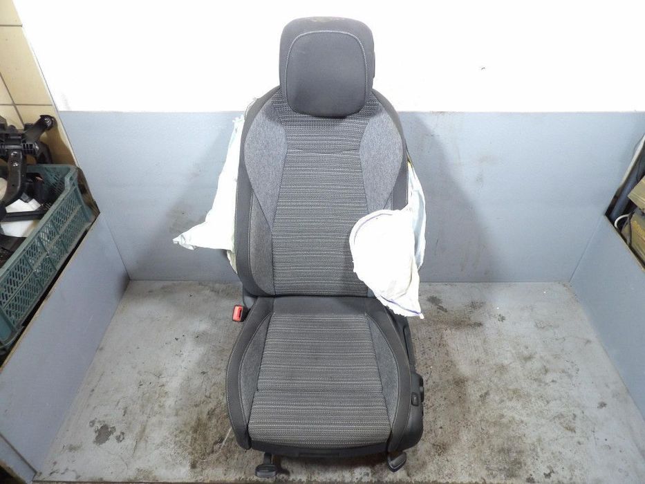 SKODA SUPERB IV 4 FOTEL KIEROWCY MASAŻ GRZANIE