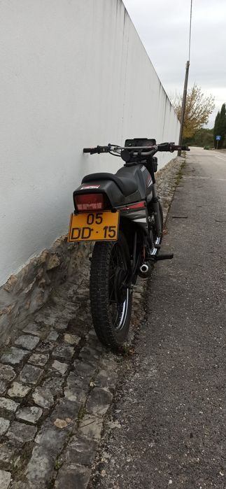 Mtorizada Famel XF-25