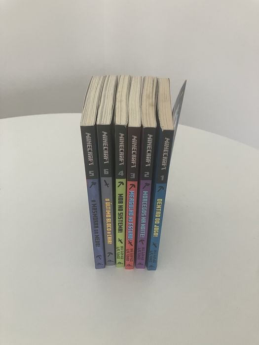 Coleçao Minecraft Woodsword Chronicles