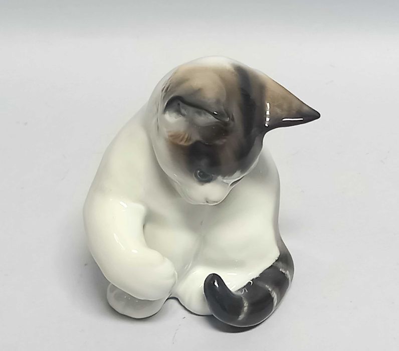 Kotek, figurka Rosenthal, proj. Theodor Kärner