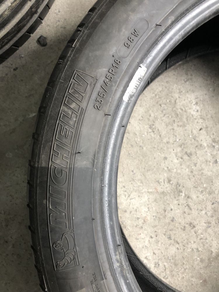 235/45/18 michelin primacy3