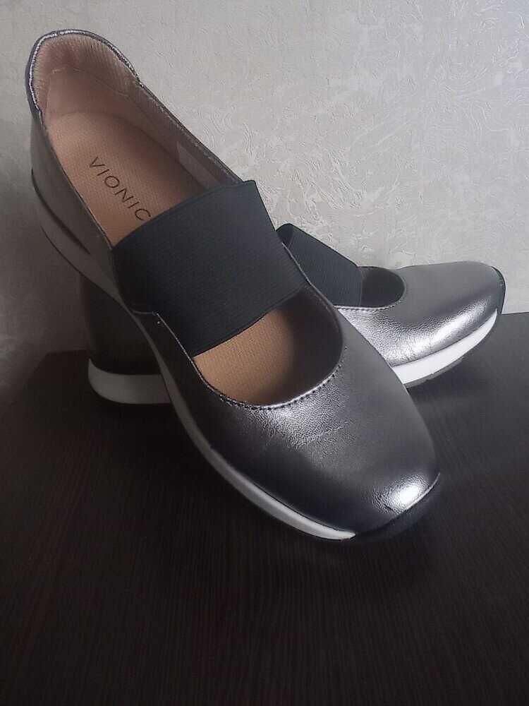 Фирменные спортивные туфли, балетки, мокасины.	Vionic 37-38 р.
