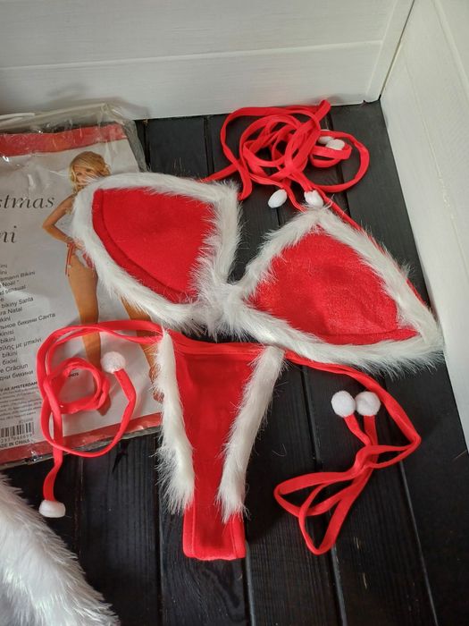 Еротична новорічна білизна бікіні купальник помічниця санти снігуроньк