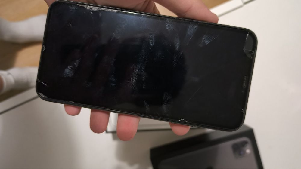 Apple iPhone 11 Pro Max 512 GB – Stan IDEALNY, Space Gray