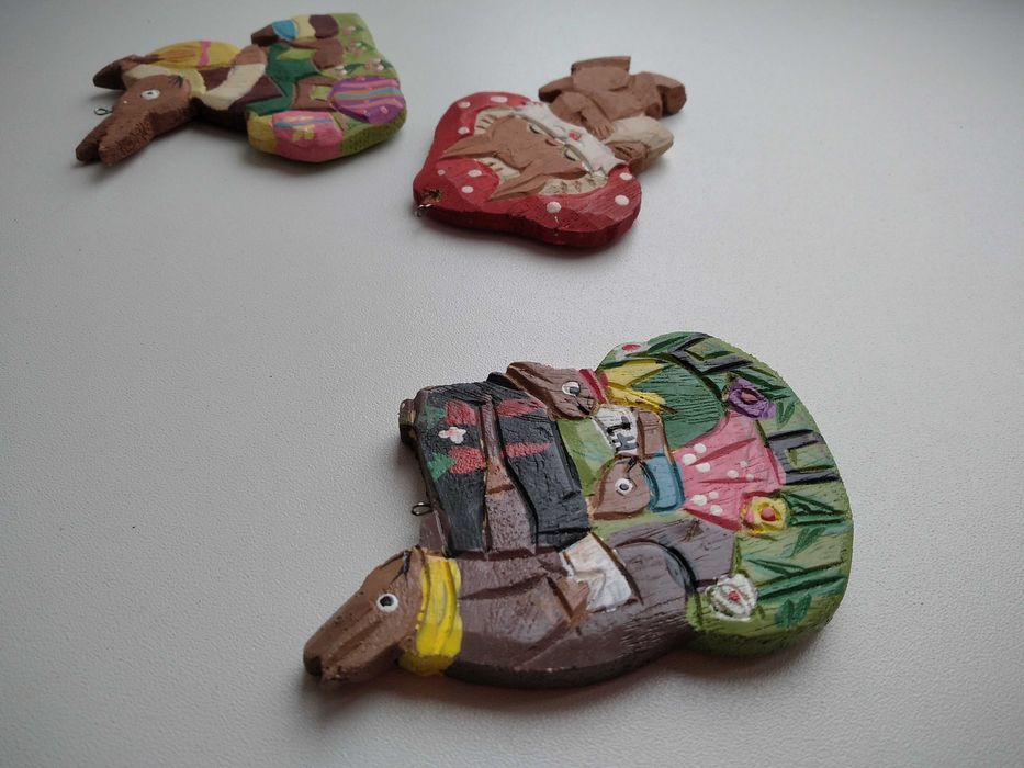 Винтажные елочные деревянные игрушки серии "Весёлые зайцы" Германия.