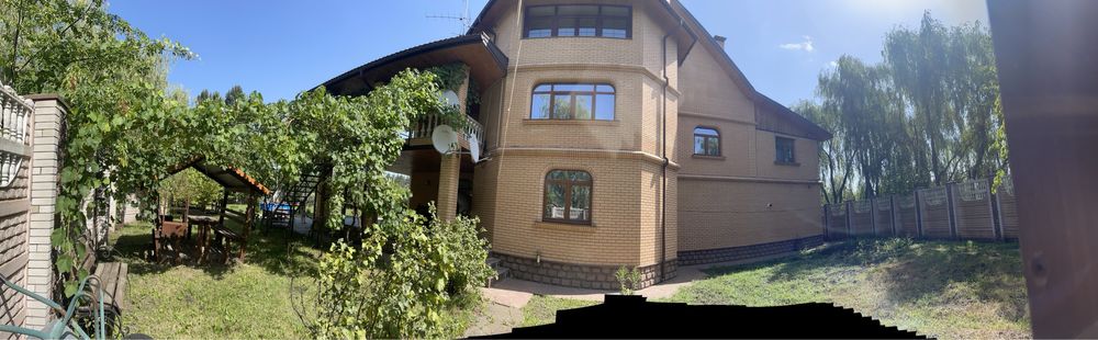 Продаж будинку-готелю (готовий бізнес)