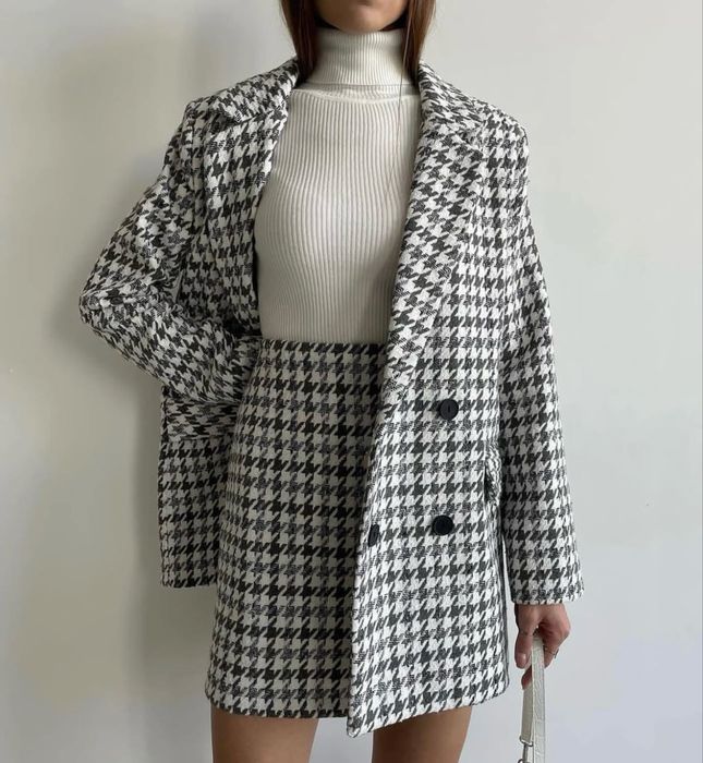 Костюм піджак+спідниця «гусяча лапка». Розмір С-М. Теплий та затишний