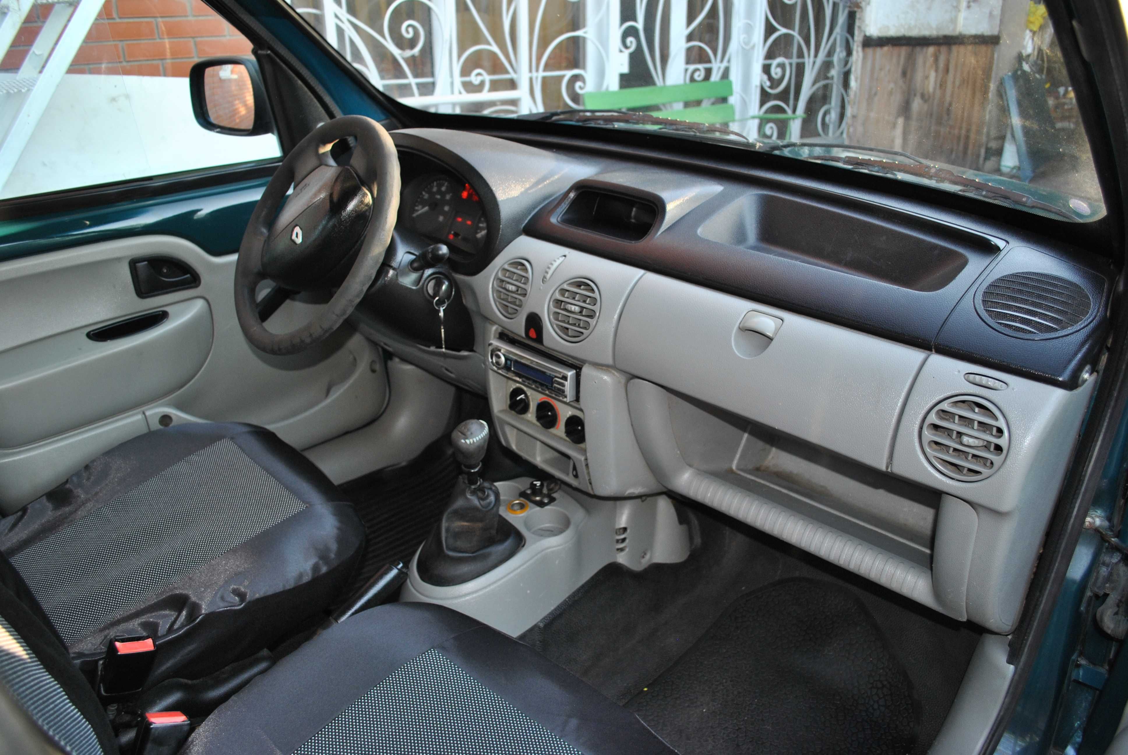 Renault Kengoo Passenger 2005 1,4 бензин у дуже гарному робочому стані