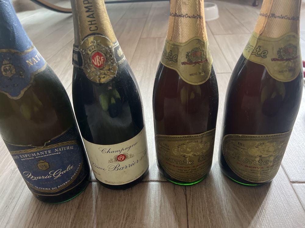 Lote de vinhos e espumantes