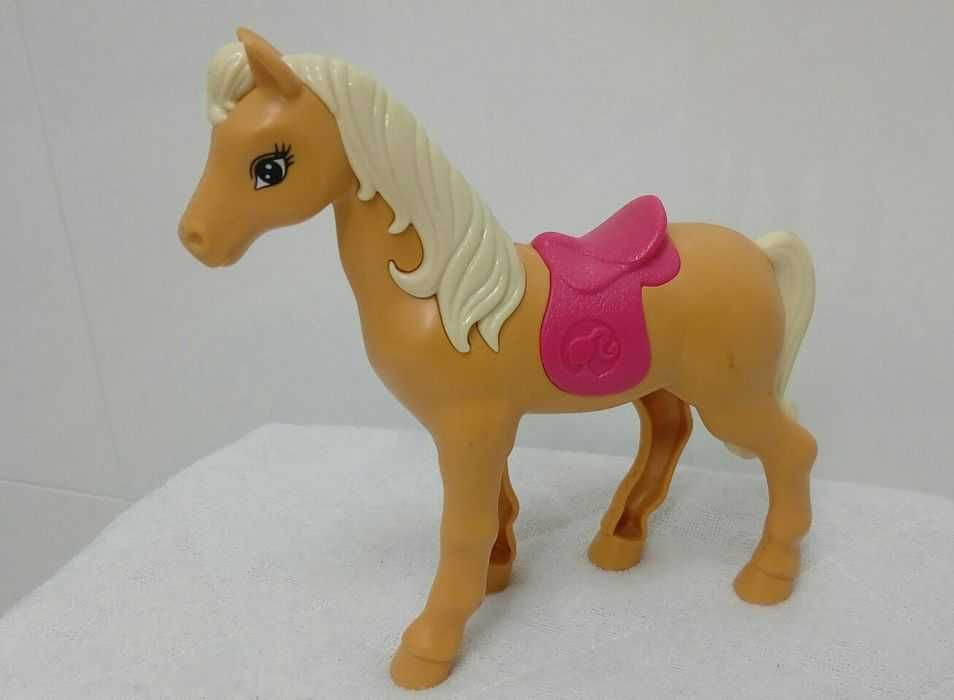 Konik Mattel Barbie