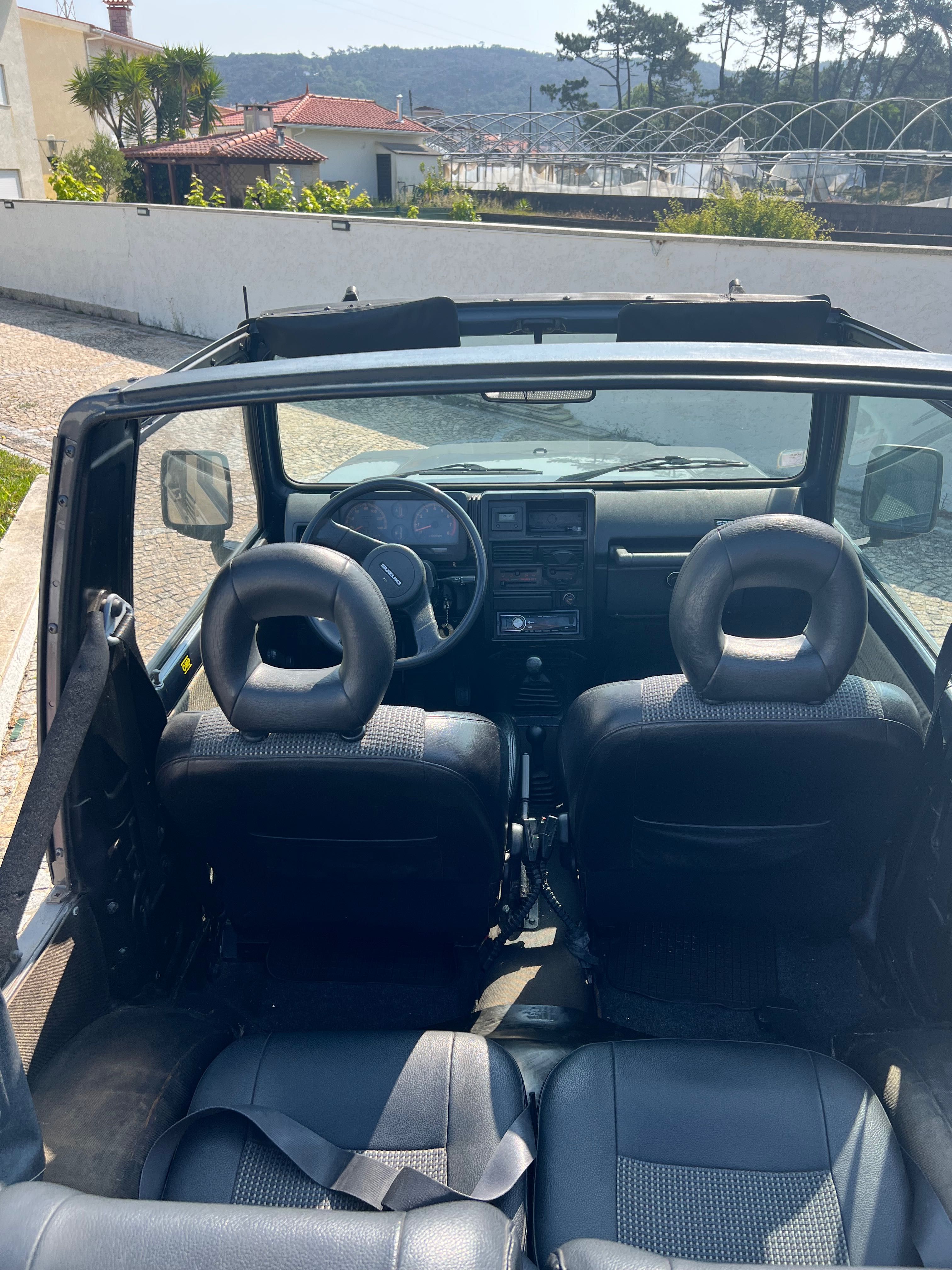 Suzuki Santana - SJ413