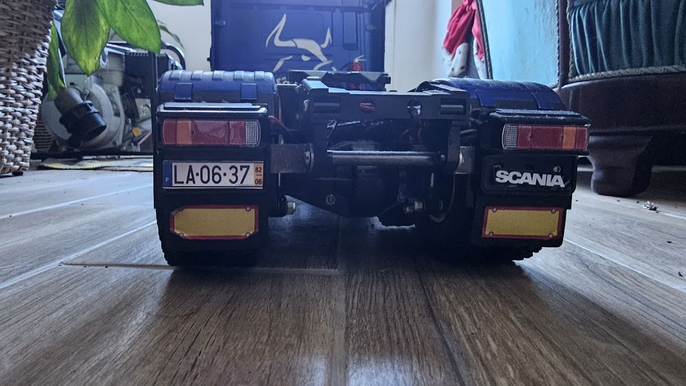 Rc scania tamiya 1/14