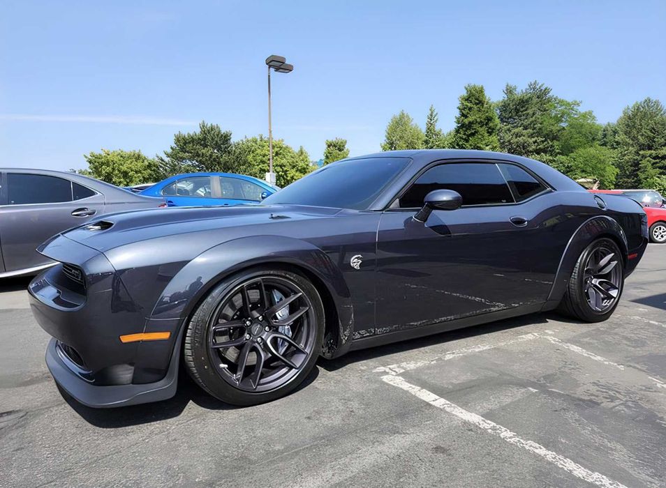 Dodge Challenger      2019