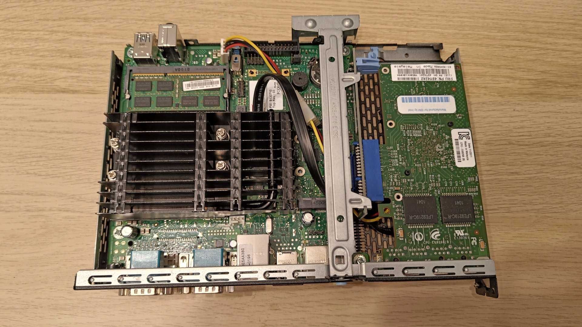 Fujitsu Futro S920 4x1,5 8 RAM 2 SSD 4xlan Intel i340-t4 Org riser HDD