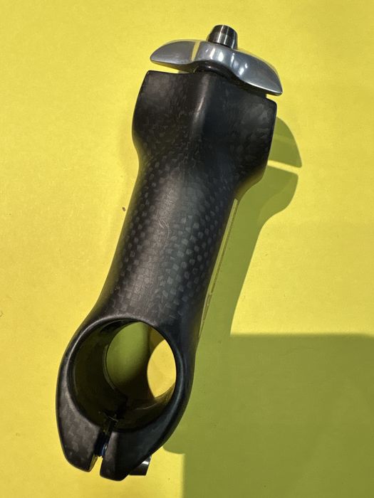 Wspornik kierownicy carbon 85mm kier. 31.8