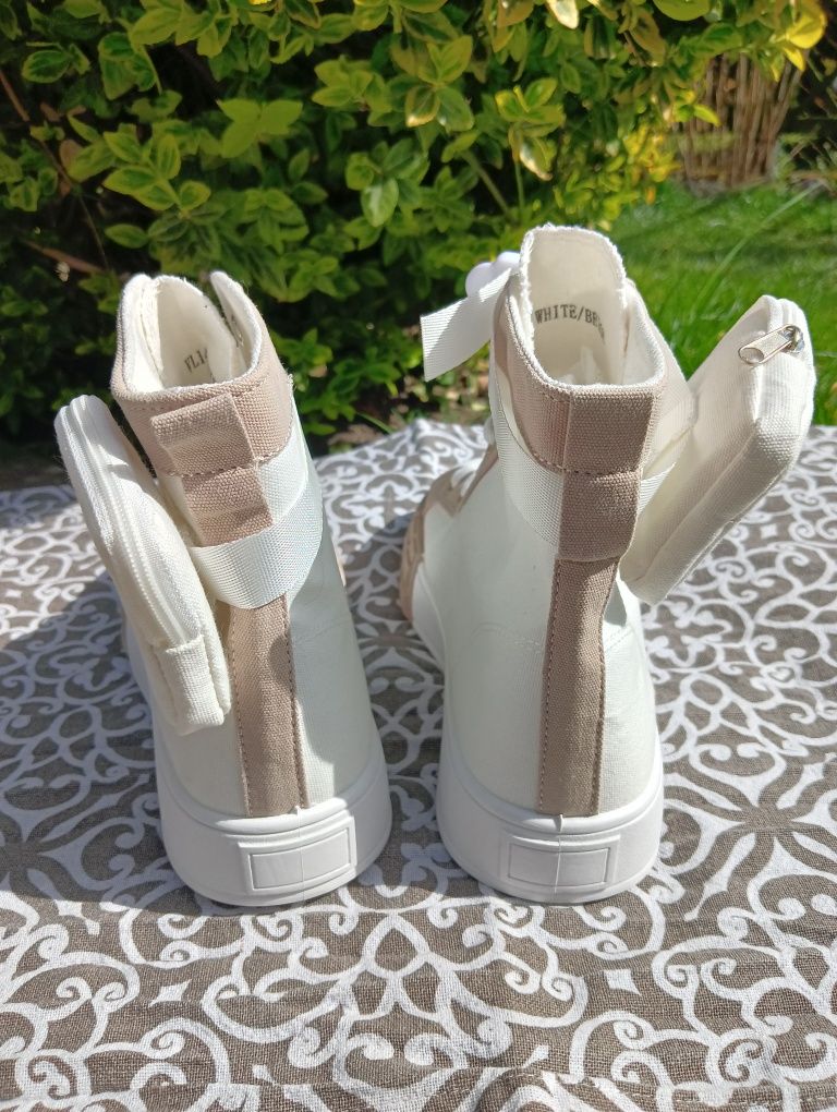 Buty damskie Guess . Trampki Guess 38,39,40,41