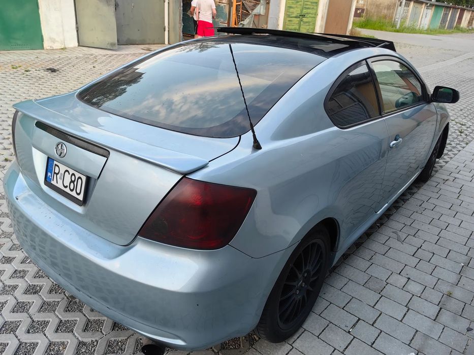 Toyota  Toyota SCION TC uszkodzony silnik