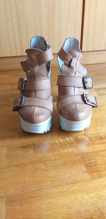 Vendo Sapato de tacão