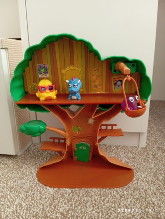 Drzewo domek Moshlingi Moshi monsters zabawka leśny domek