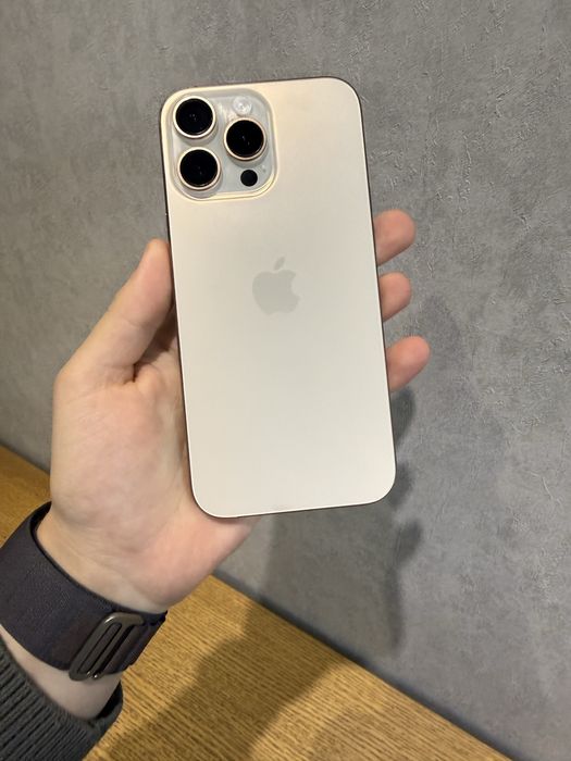 iPhone 16 Pro max 256 GB E-sim