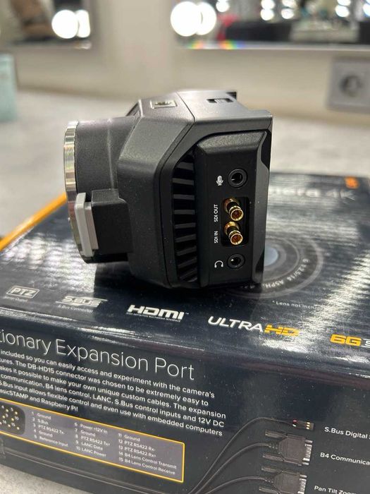 Відеокамера Blackmagic Micro Studio Camera 4K