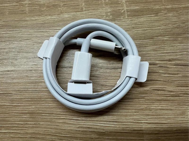 Kabel do ładowania i transmisji USB-C - Lightning 1m ładowarka USB-C