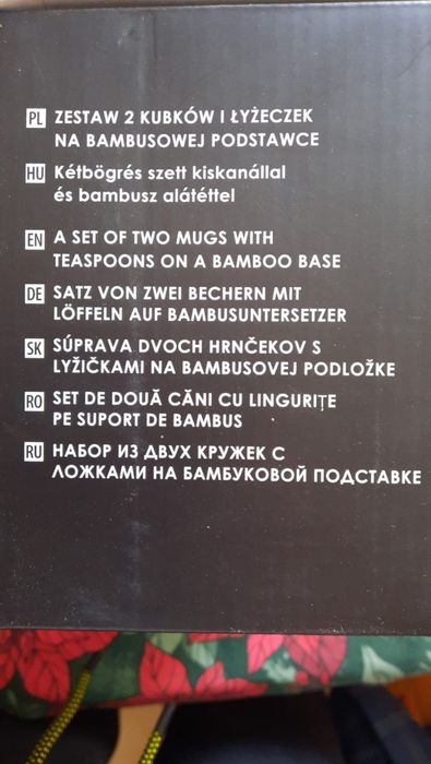 Zestaw dwóch kubków z podstawką bambusową