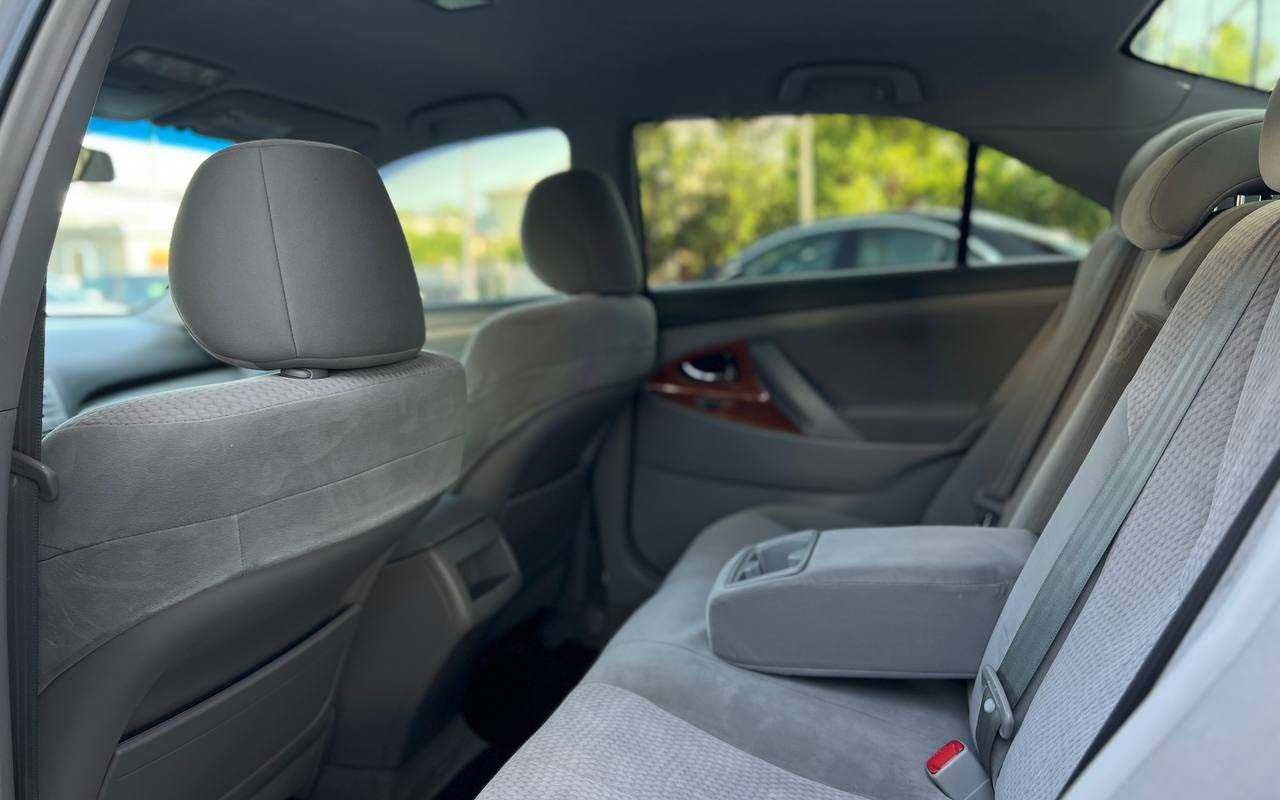 Toyota Camry 2011