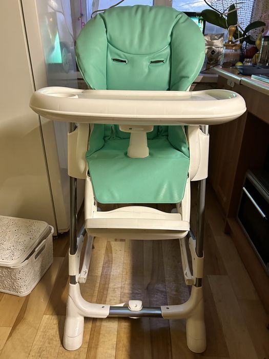 Стільчик для годування
