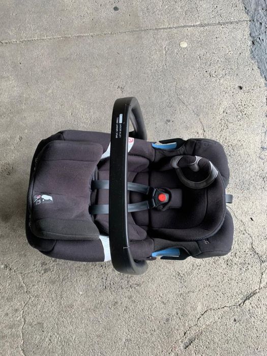 Carrinho de bebe marca concord , usado.