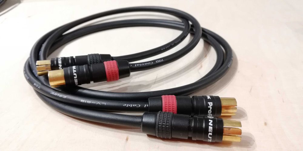 Wysokiej klasy interkonekt analogowy BRYSTON długość 2x1m