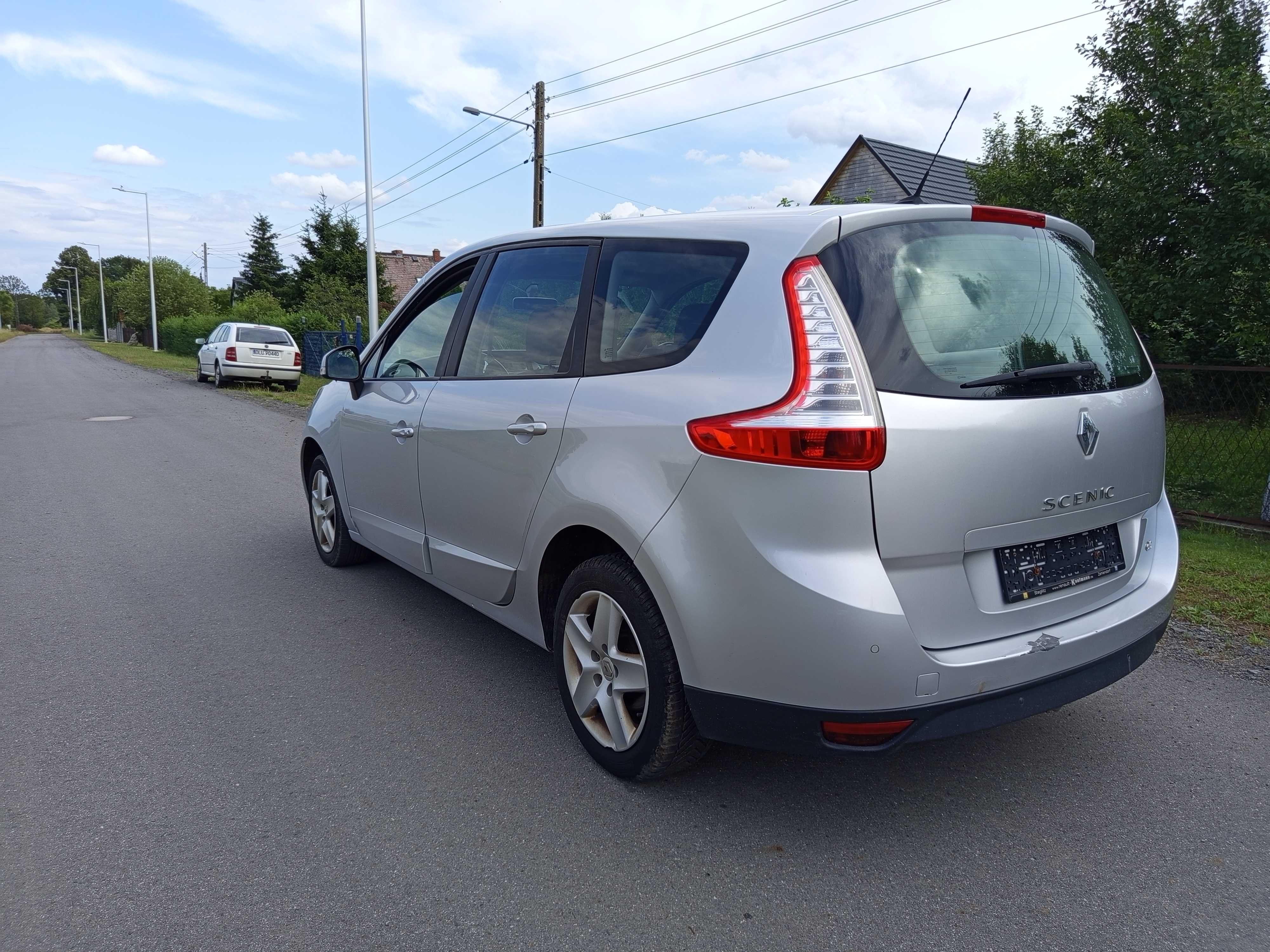 Renault Grand Scenic Lift 1.5 dCi 6 biegów 2014 rok