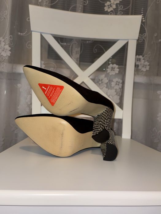 Жіночі туфлі замша чорні