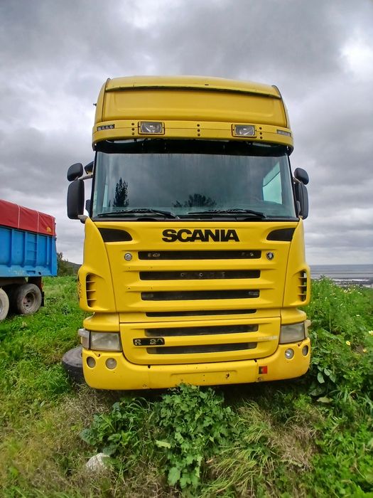 Vendo caixa de 600 litros