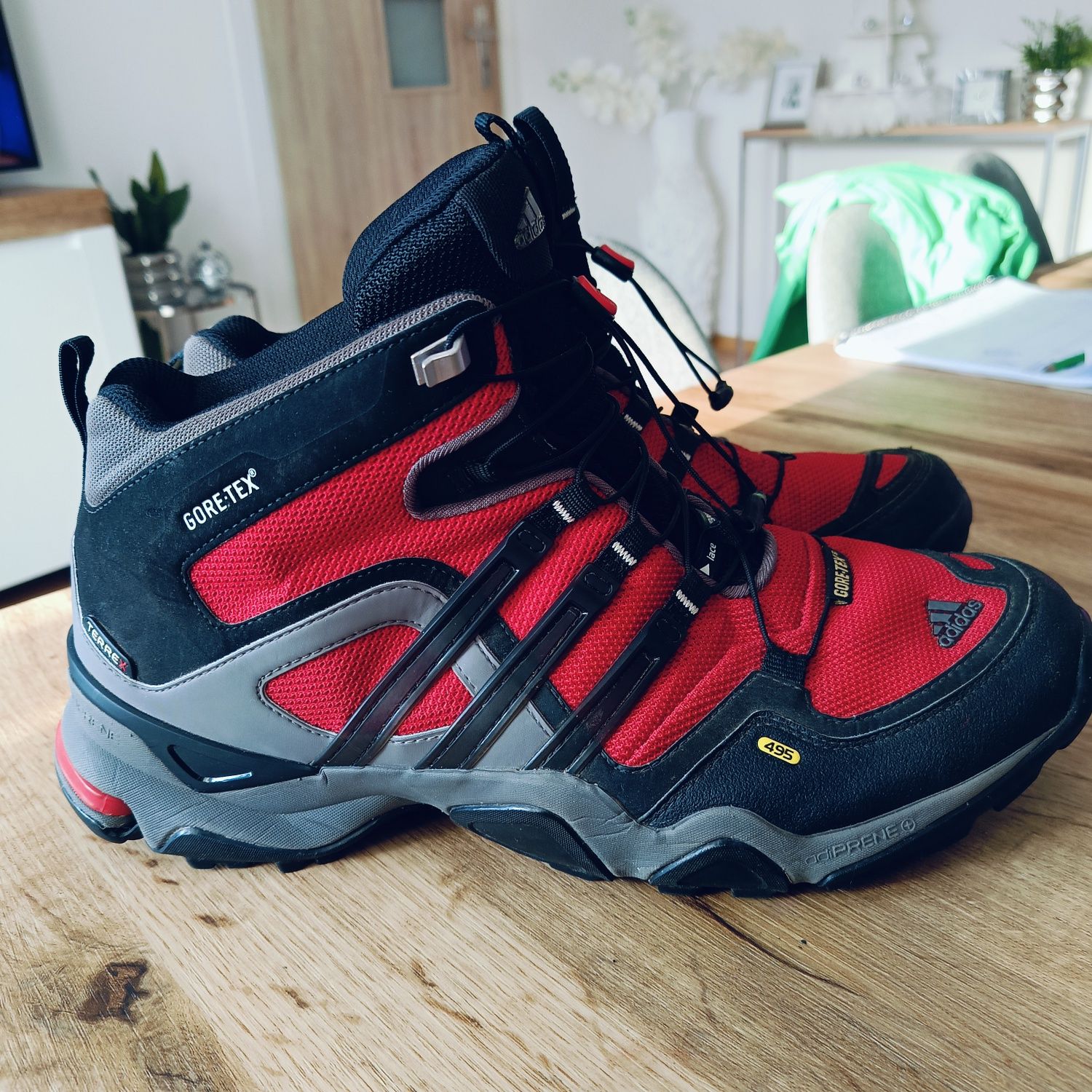 Buty zimowe adidas terrex GTX 46 i 2/3 trekkingowe