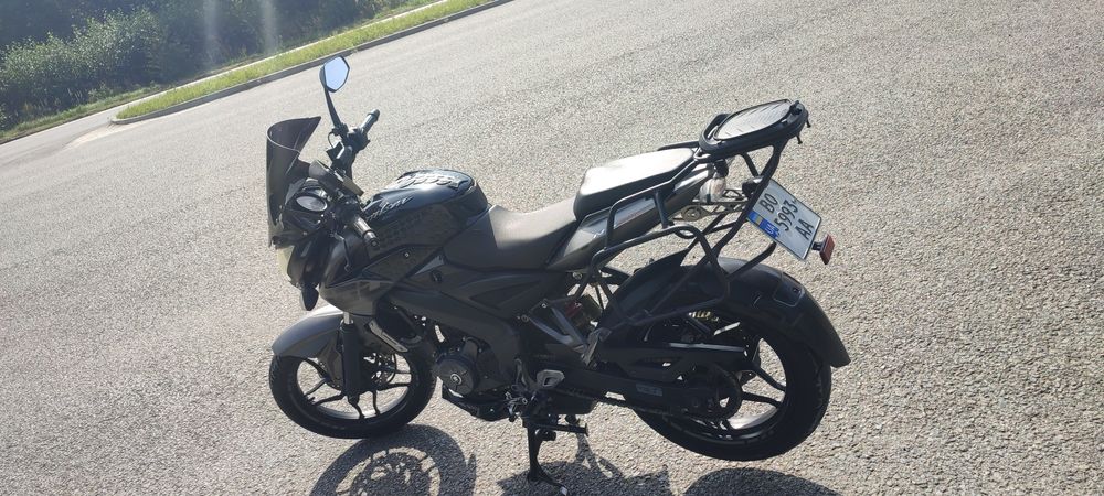 Bajaj pulsar ns 200
