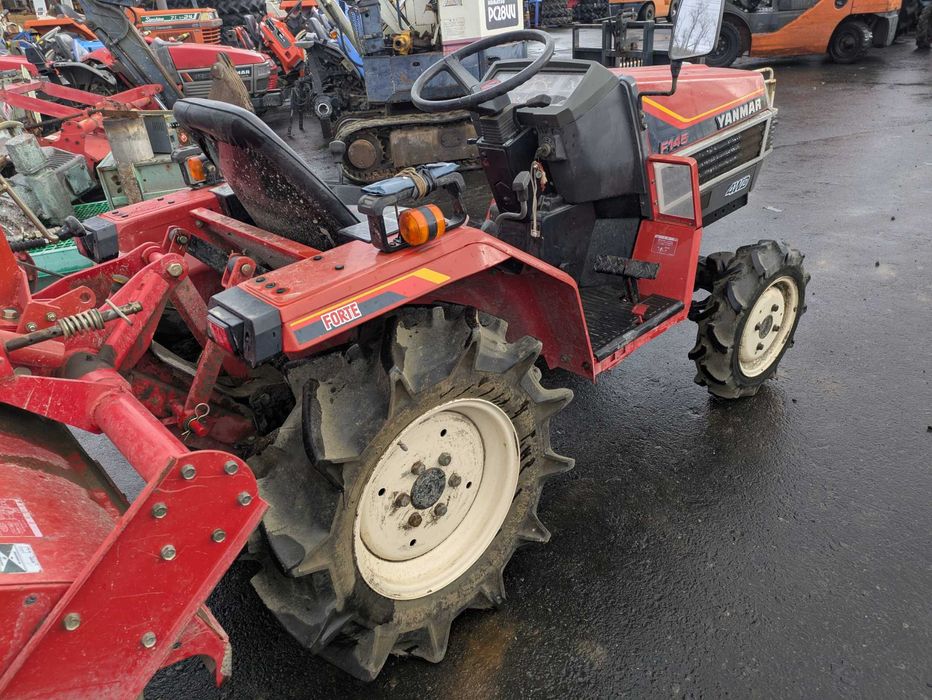 Yanmar F145D – kompaktowy traktor 4×4, 14 KM