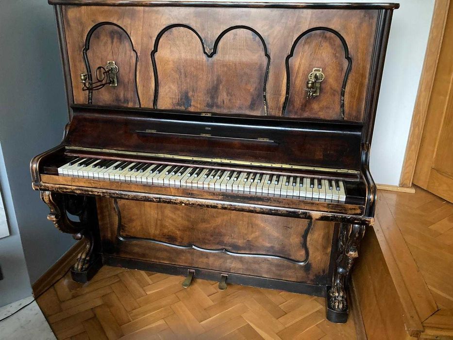 Wyjątkowe antyczne pianino A. Fismar z dedykowanym stołkiem. Toruń.