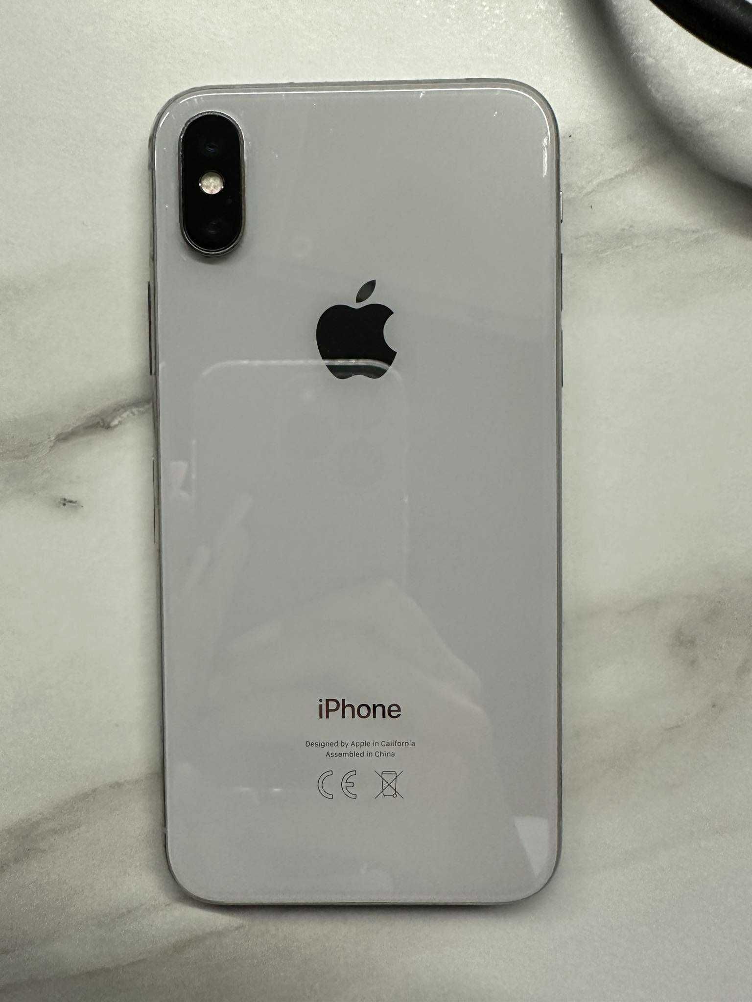 Iphone X 64GB Srebrny