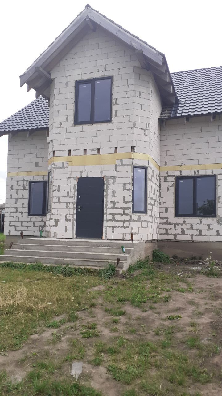 Продається будинок новобудова у місті Ізяслав